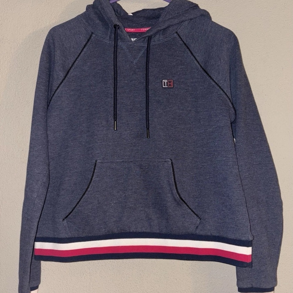 Super Cozy Tommy Hilfiger Y2K Women’s Sport Hoodie- Size Small